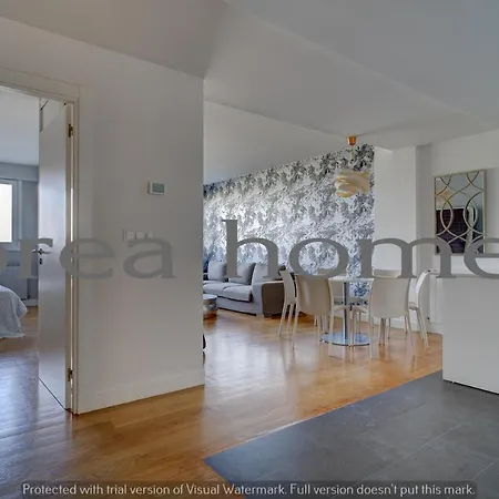 La Madame On La Concha Beach, Seaview Apartment