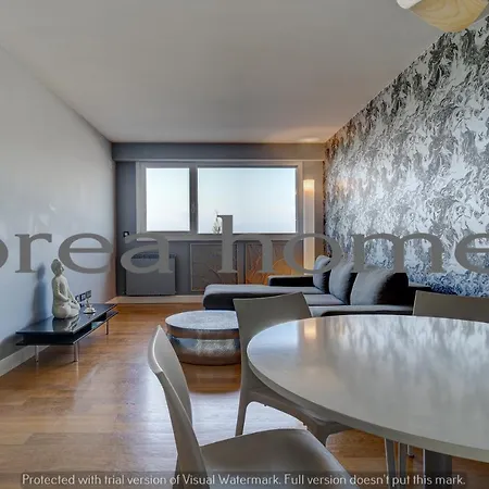 La Madame On La Concha Beach, Seaview Apartment *