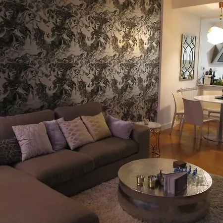 Apartment La Madame On La Concha Beach, Seaview