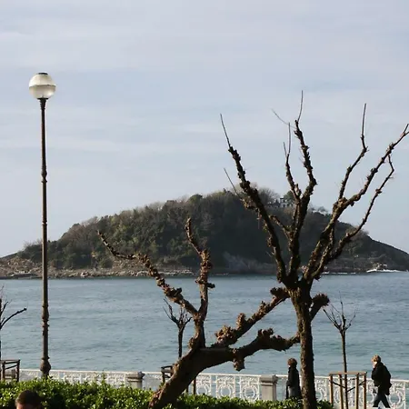La Madame On La Concha Beach, Seaview * San Sebastian
